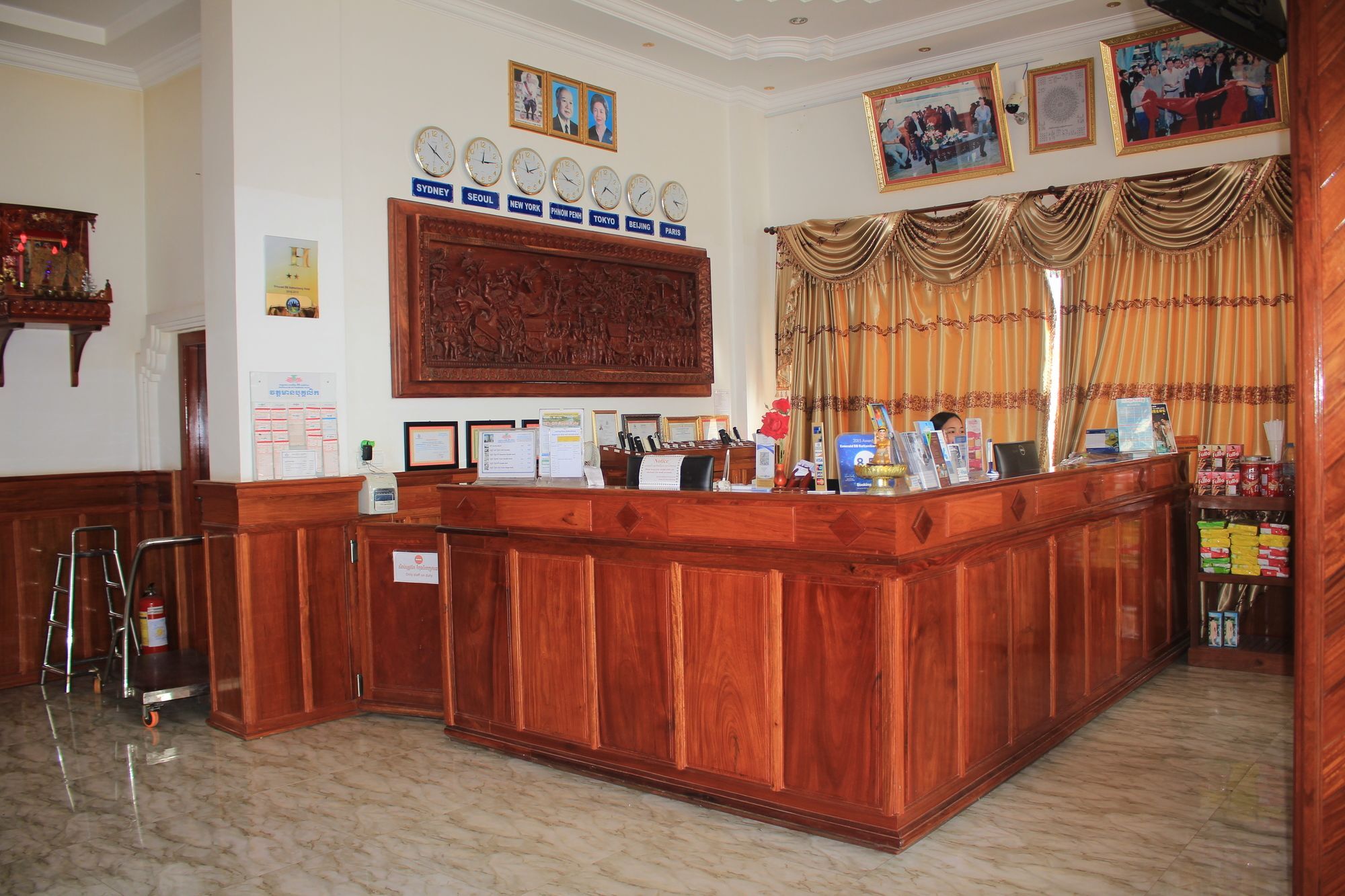 Emerald Bb Battambang Hotel Exterior photo