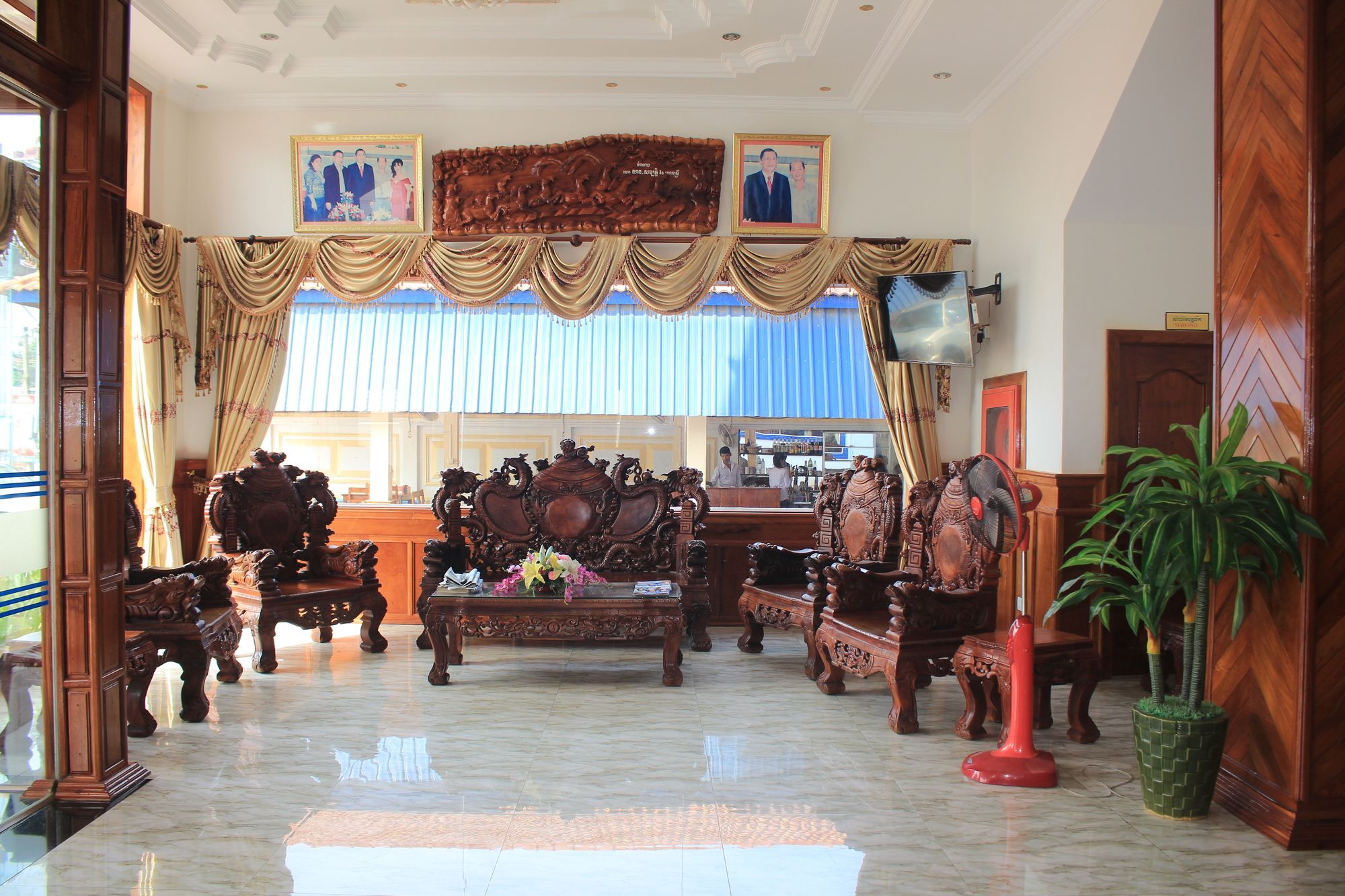 Emerald Bb Battambang Hotel Exterior photo