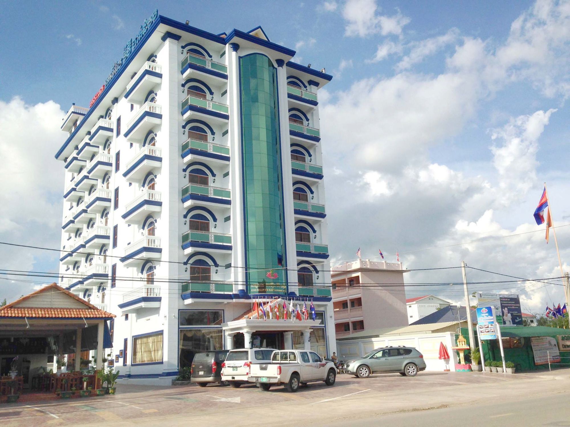 Emerald Bb Battambang Hotel Exterior photo